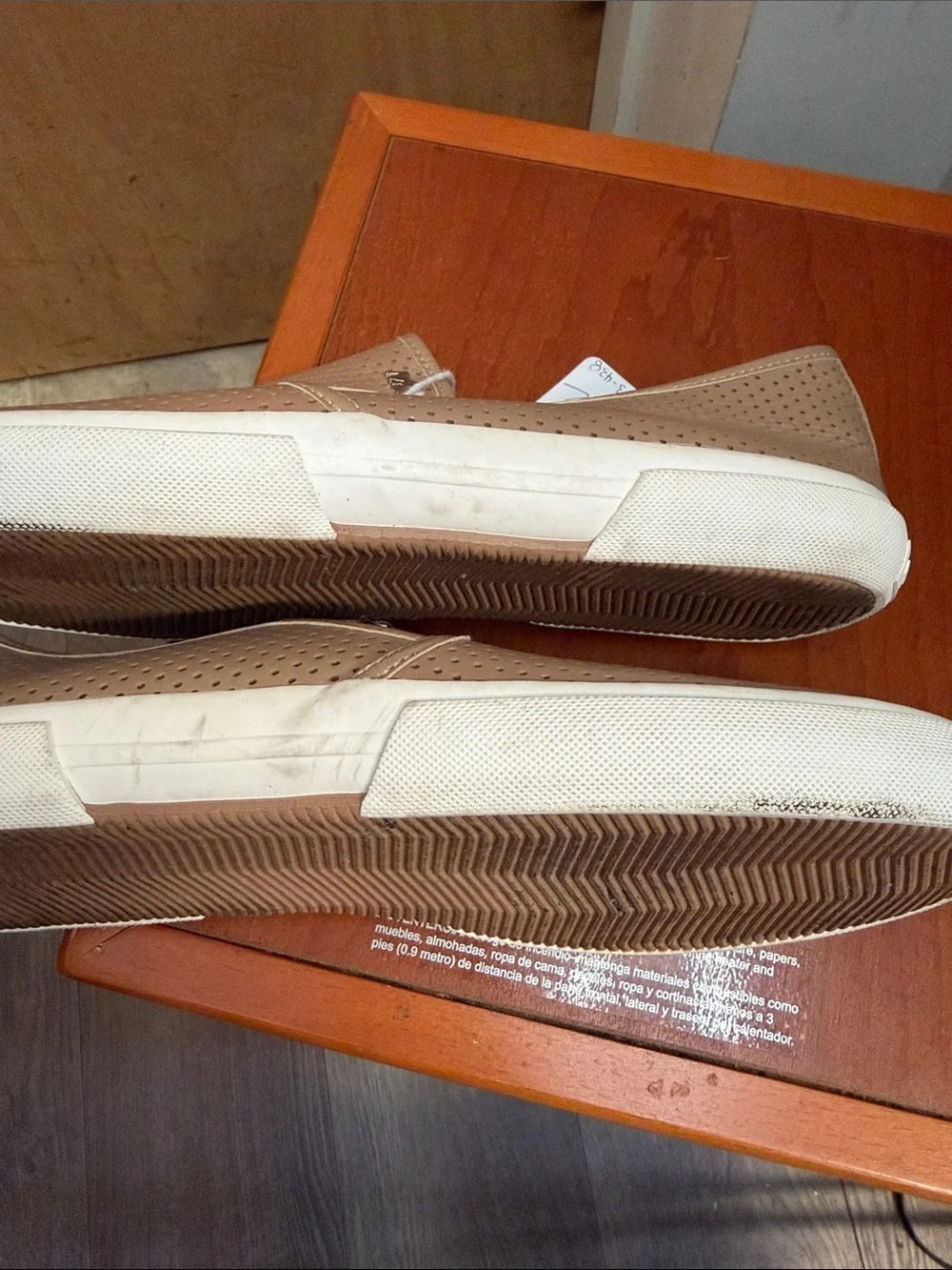 MICHAEL KORS Women’s Perforated Taupe Slip On Sneakers. Size 9.5 US